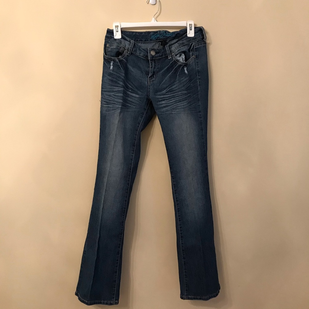Artya Bootcut Jeans